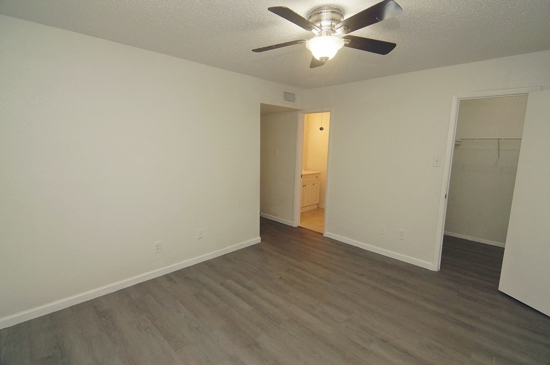 17.99 acres in Dallas County - photo 7