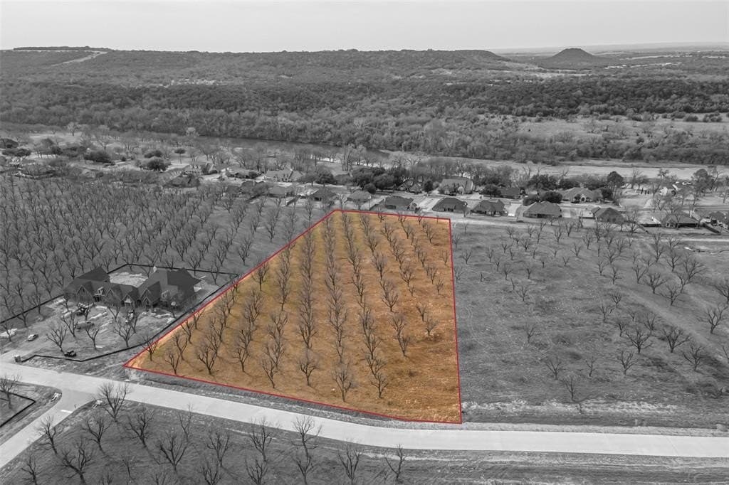 4.1 acres in Hood County