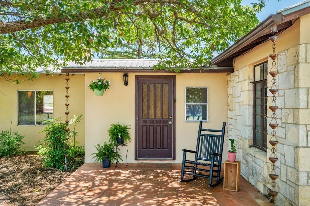 10 acres in Bandera County gallery image 2