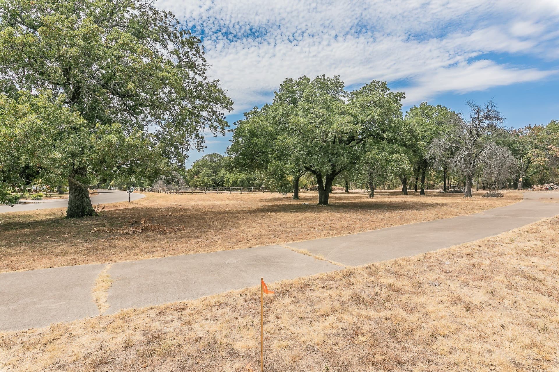 1.04 acres in Tarrant County - photo 8