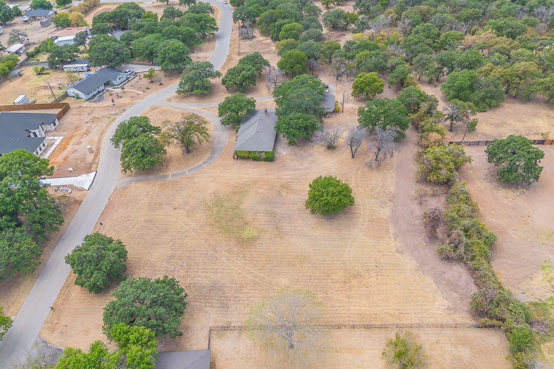 1.04 acres in Tarrant County - photo 11