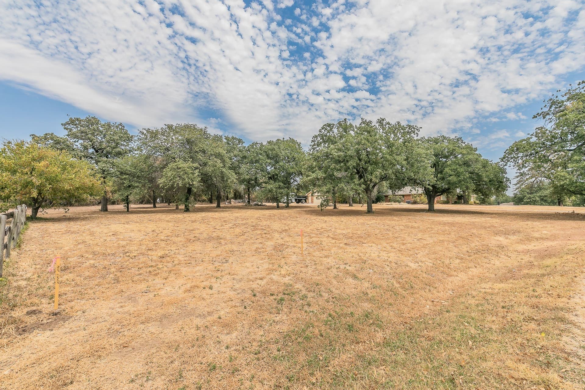 1.04 acres in Tarrant County - photo 4