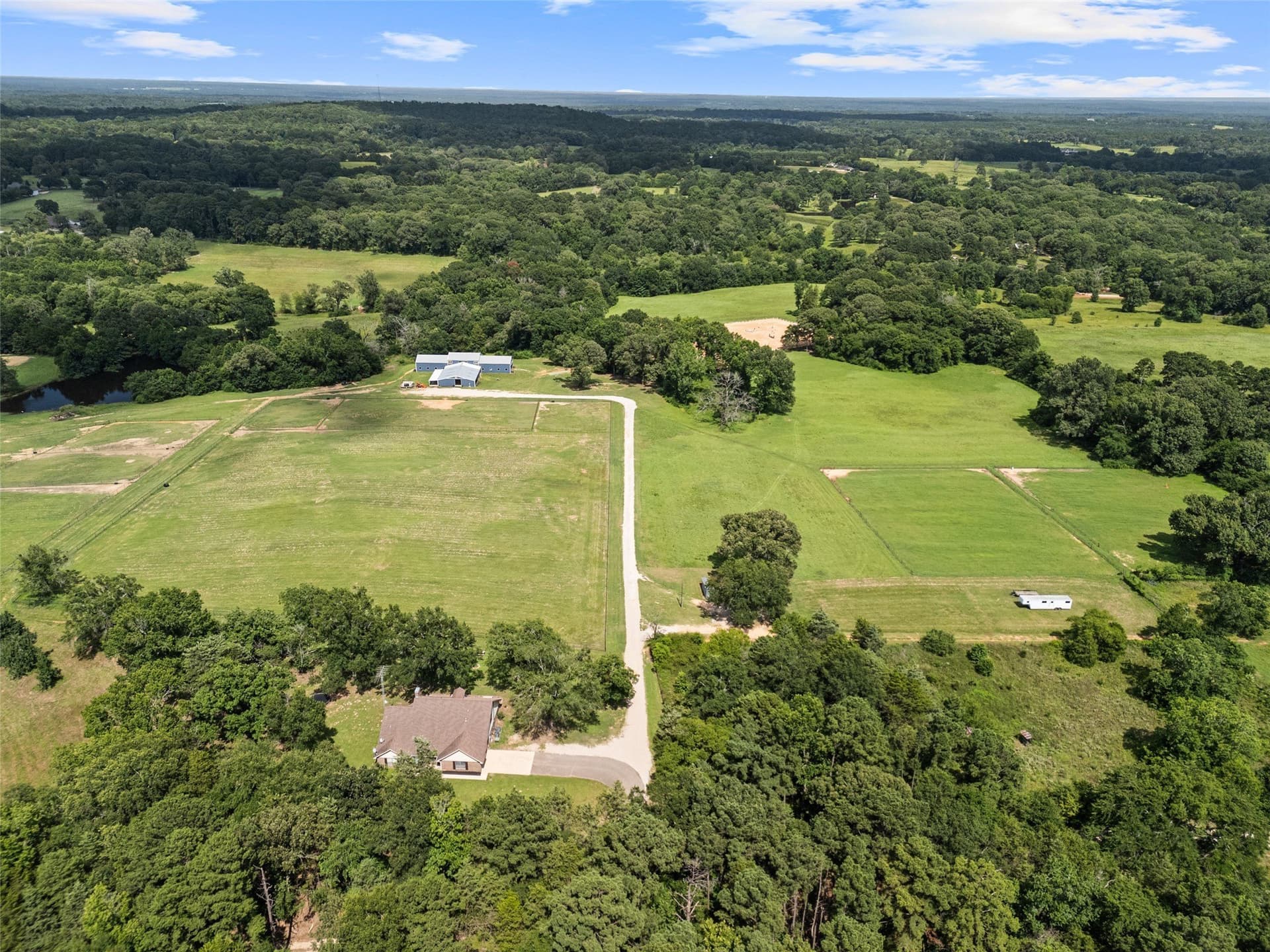 50 acres in Smith County gallery image 3