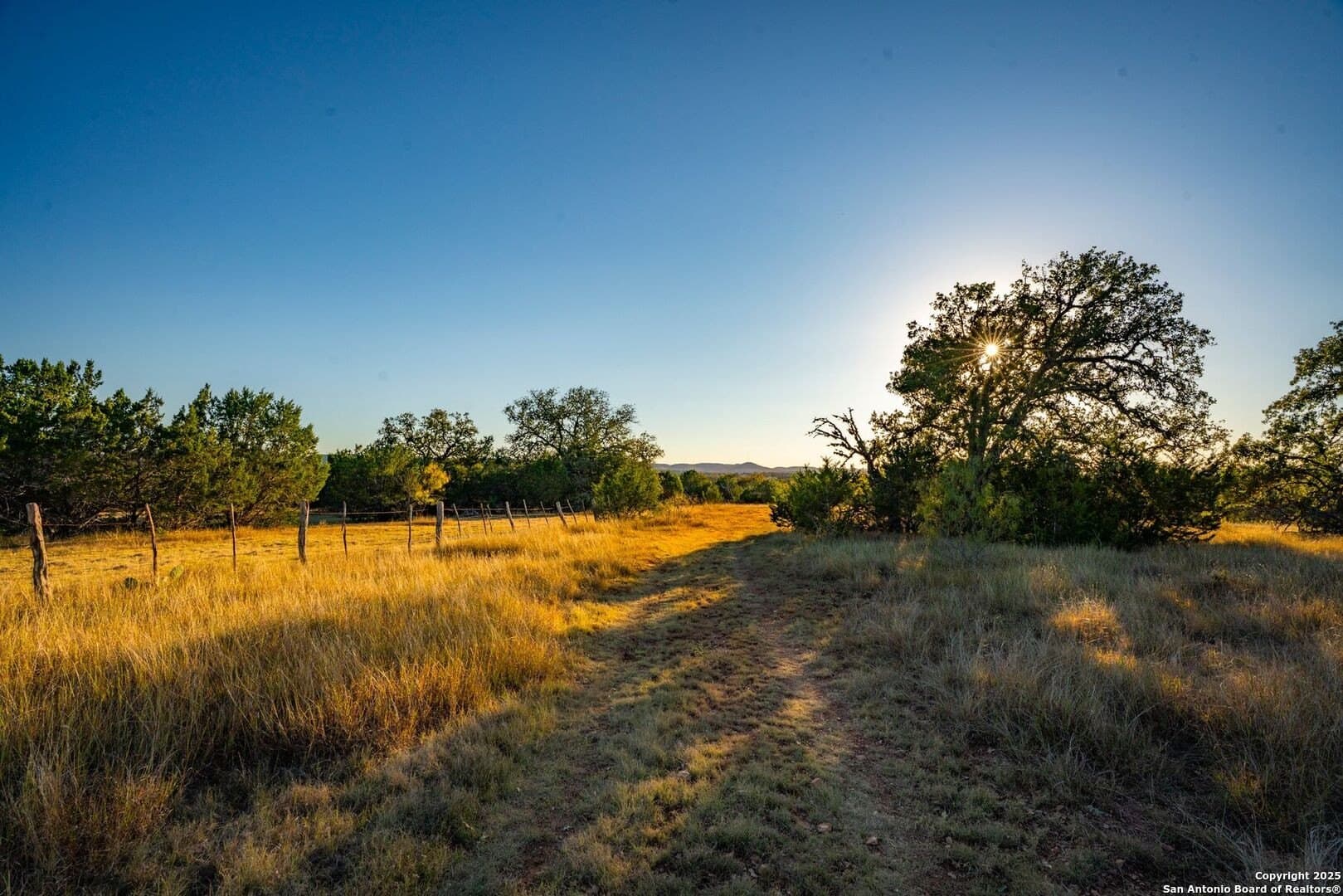 150 acres in Bandera County - photo 8