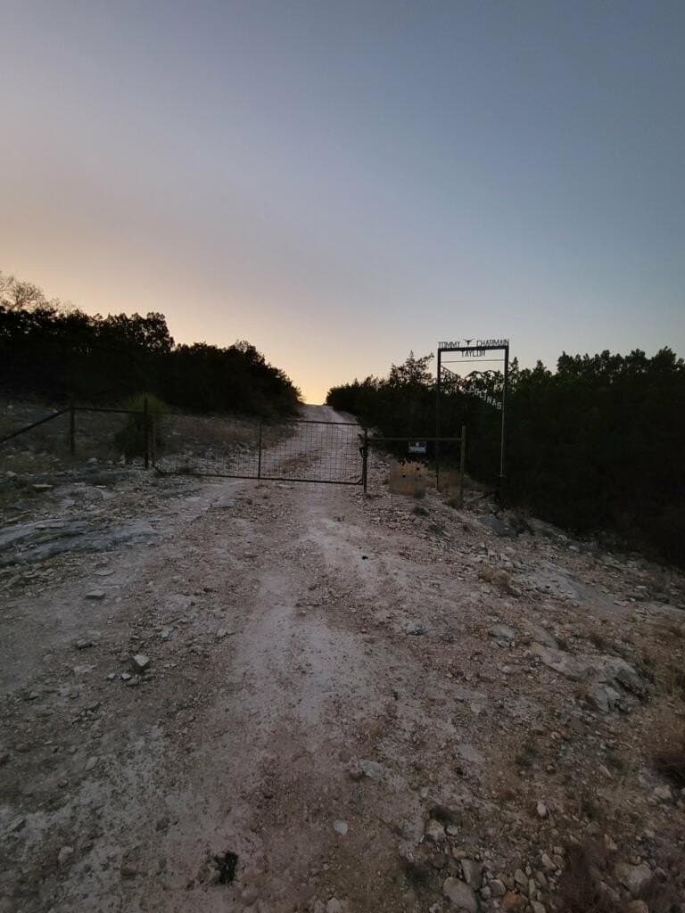 35.88 acres in Edwards County gallery image 2