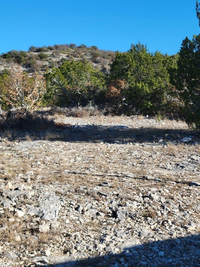 35.88 acres in Edwards County - photo 7