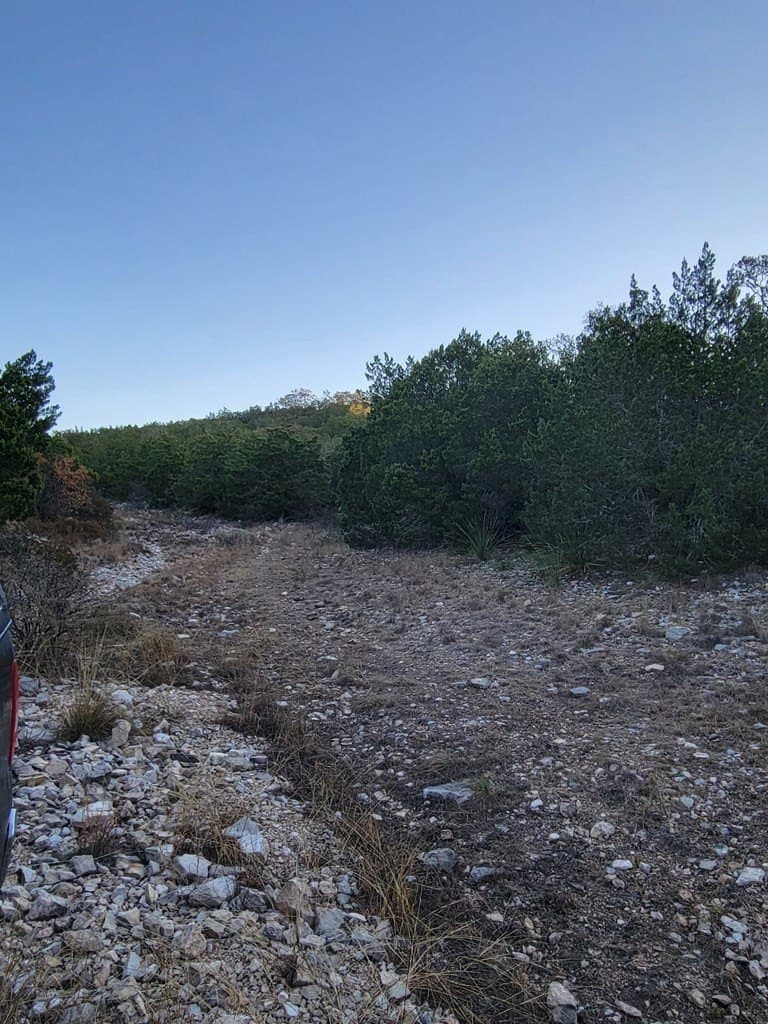 35.88 acres in Edwards County - photo 6