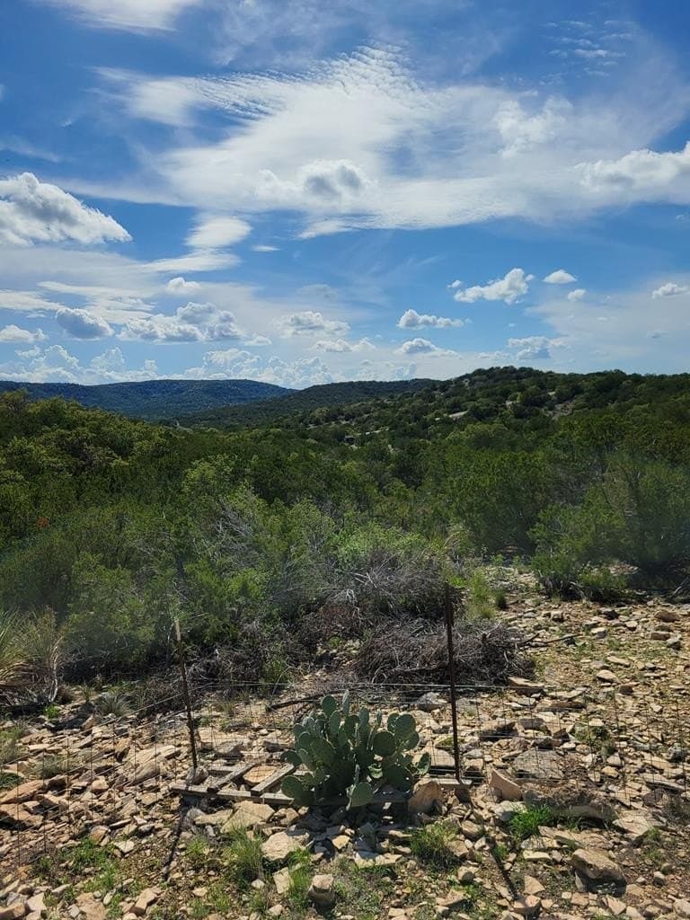 35.88 acres in Edwards County