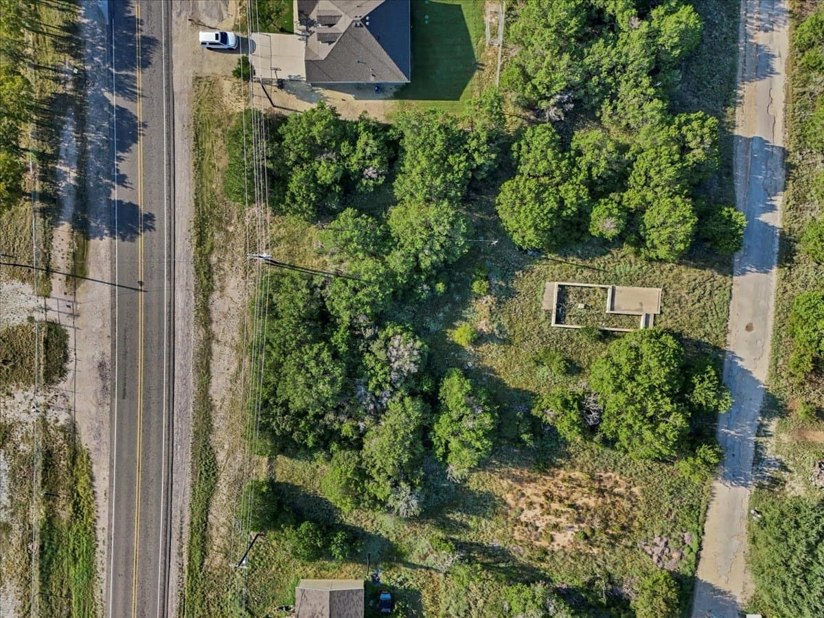 0.04 acres in Hood County - photo 14