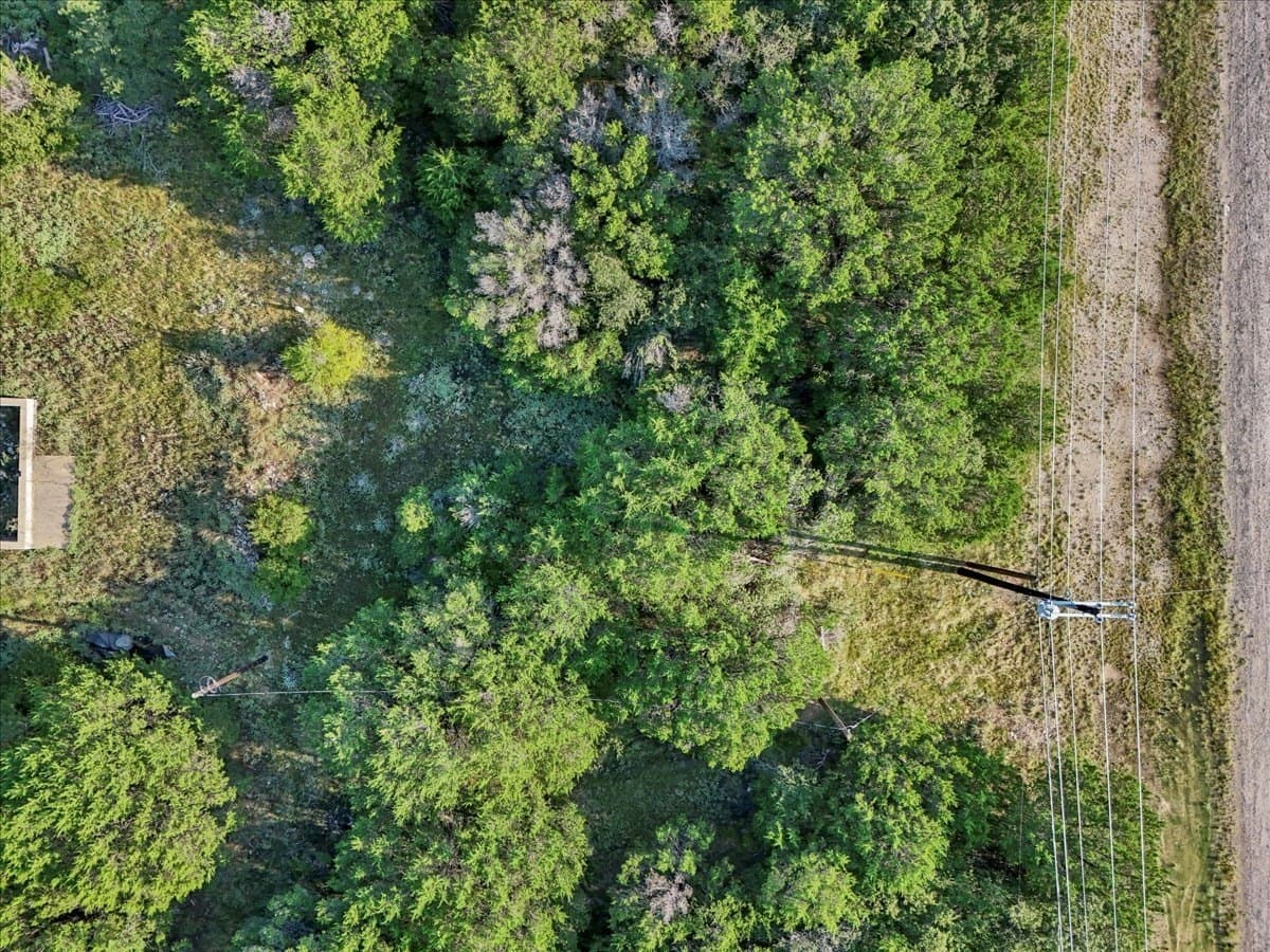 0.04 acres in Hood County - photo 9