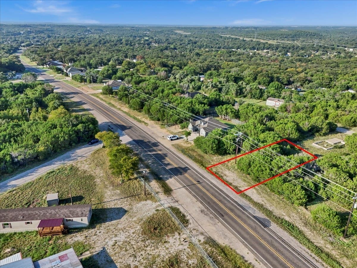0.04 acres in Hood County - photo 16