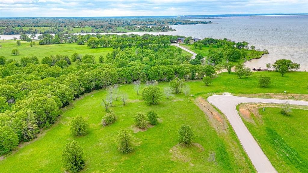 2.04 acres in Navarro County gallery image 2
