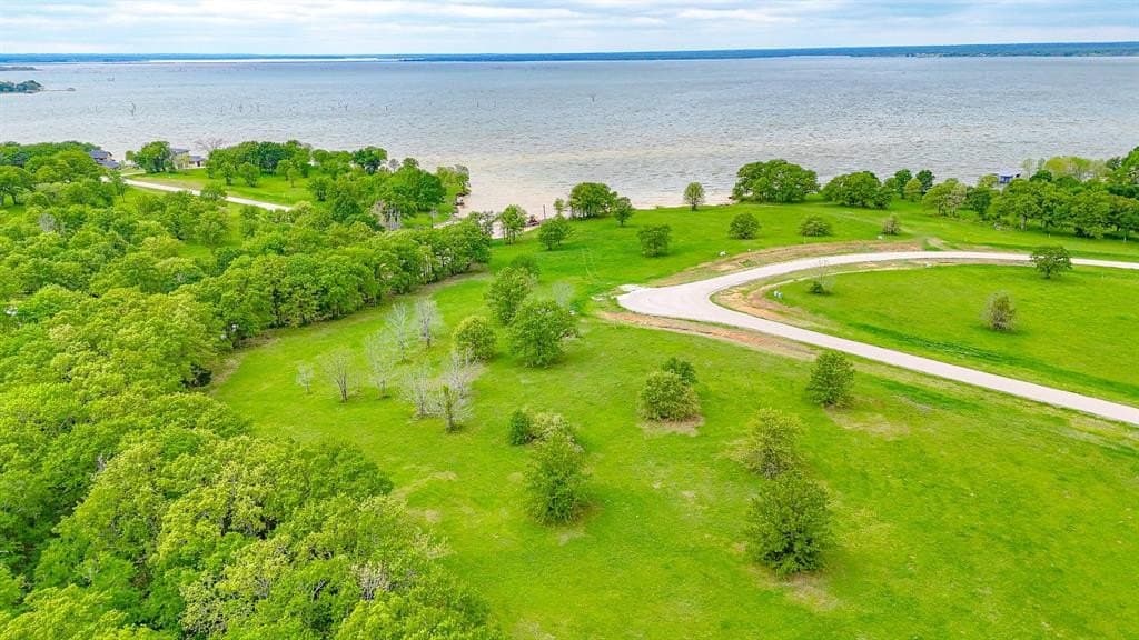 2.04 acres in Navarro County gallery image 4