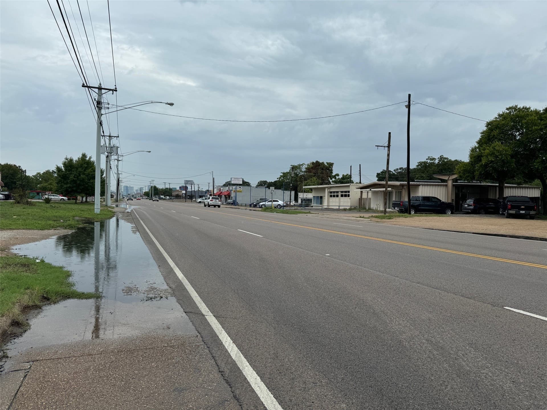 0.79 acres in Tarrant County - photo 2