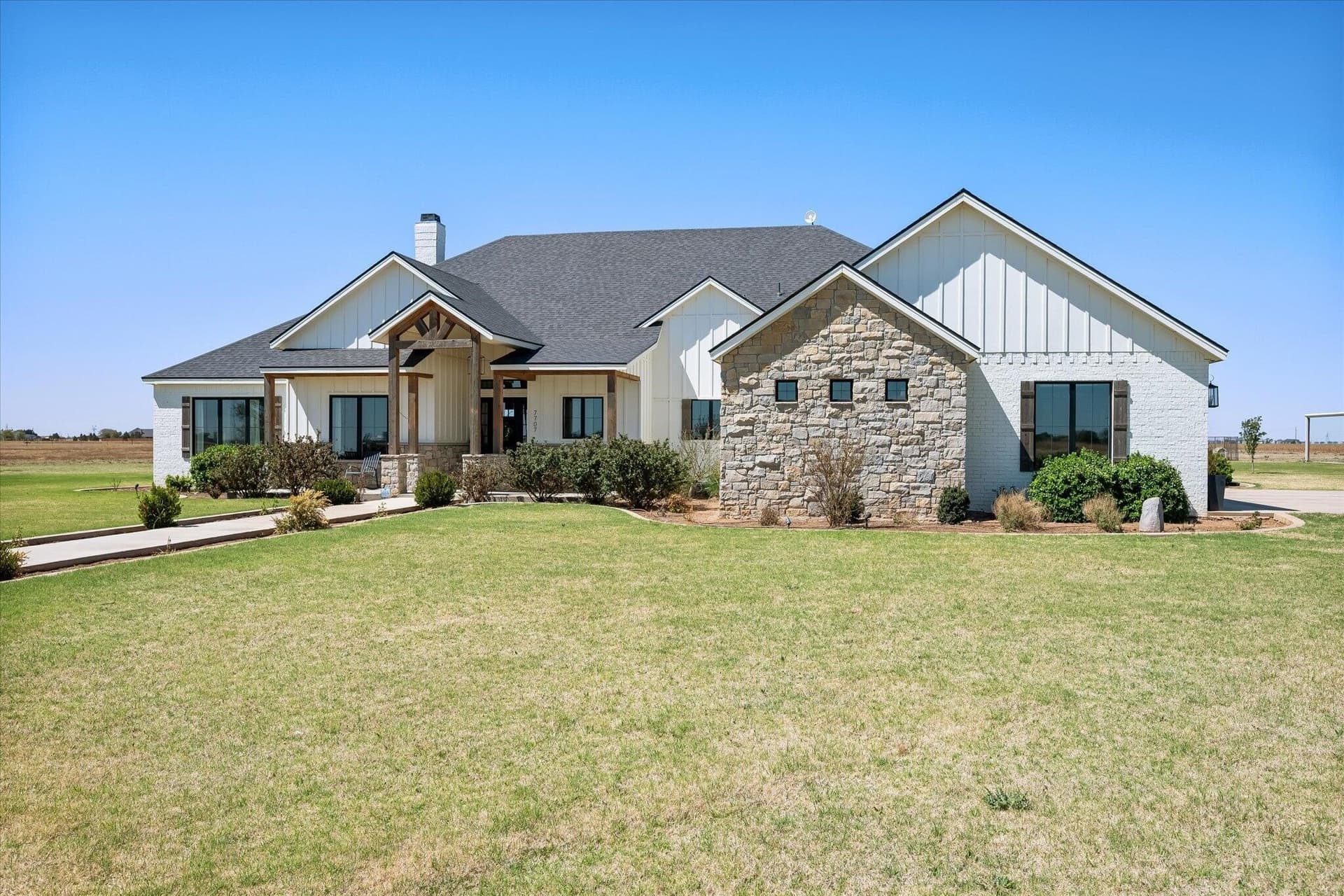 10 acres in Lubbock County gallery image 3