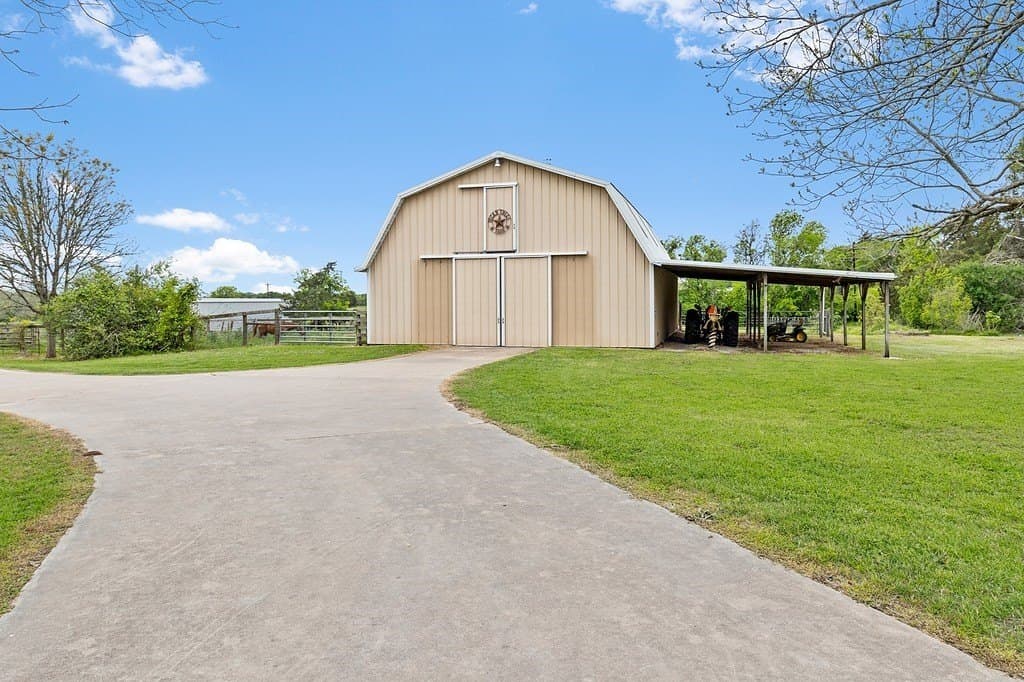 22.58 acres in Washington County gallery image 3