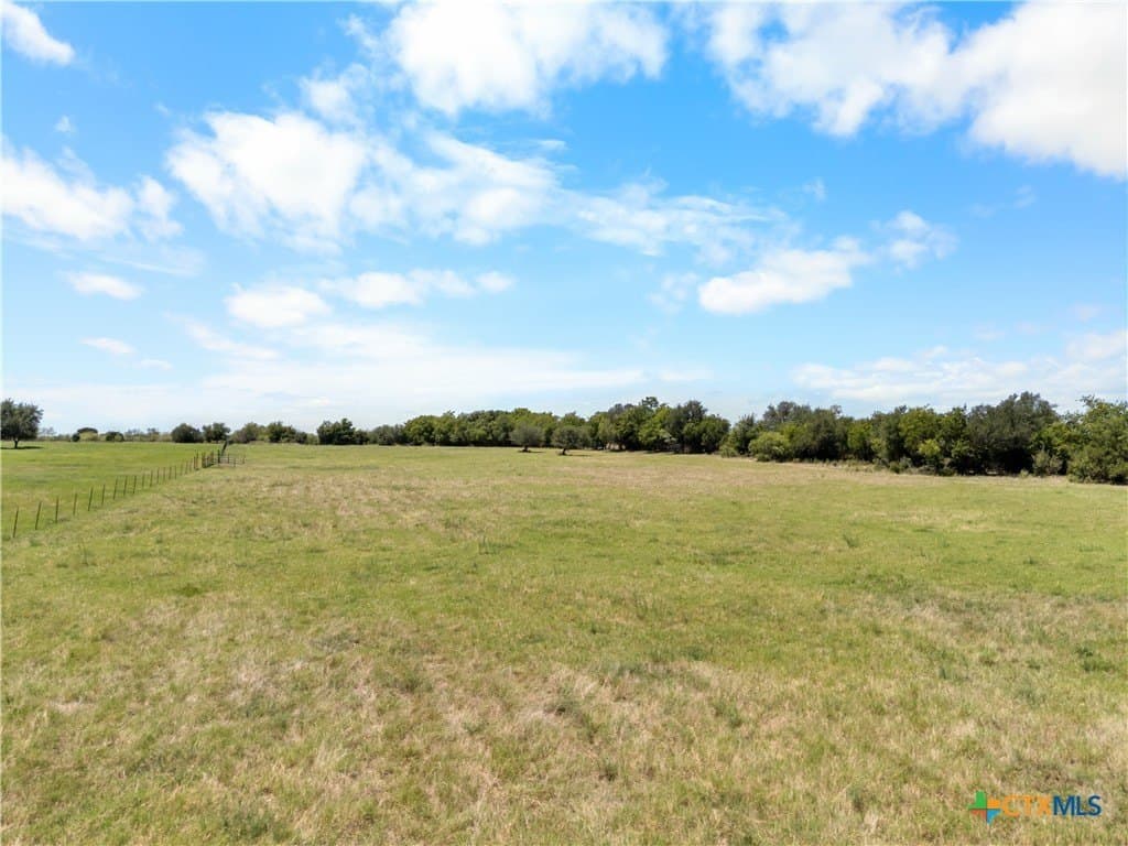 25.01 acres in Hill County - photo 44