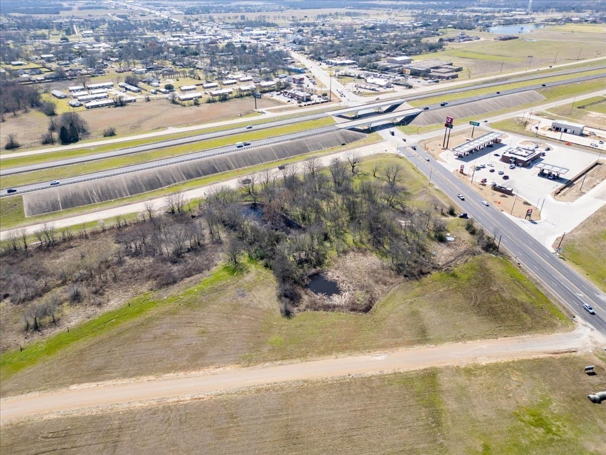 1.98 acres in Kaufman County gallery image 3