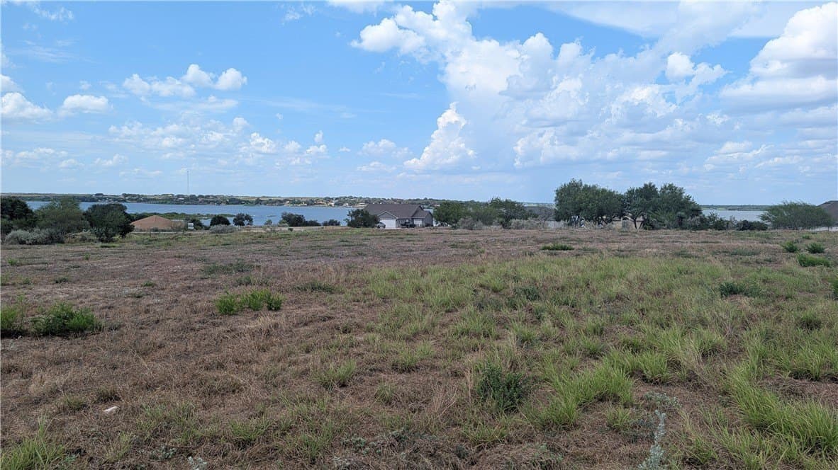 1.64 acres in Jim Wells County - photo 9
