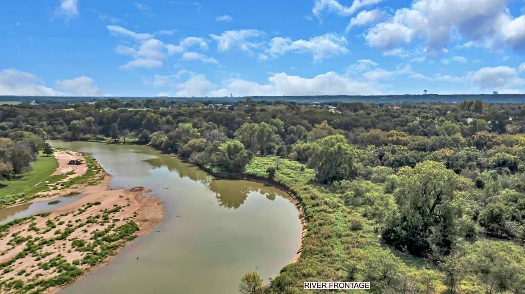 36.13 acres in McLennan County - photo 13