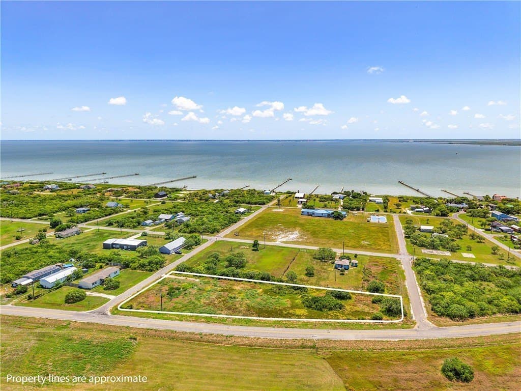 1.01 acres in Refugio County - photo 2