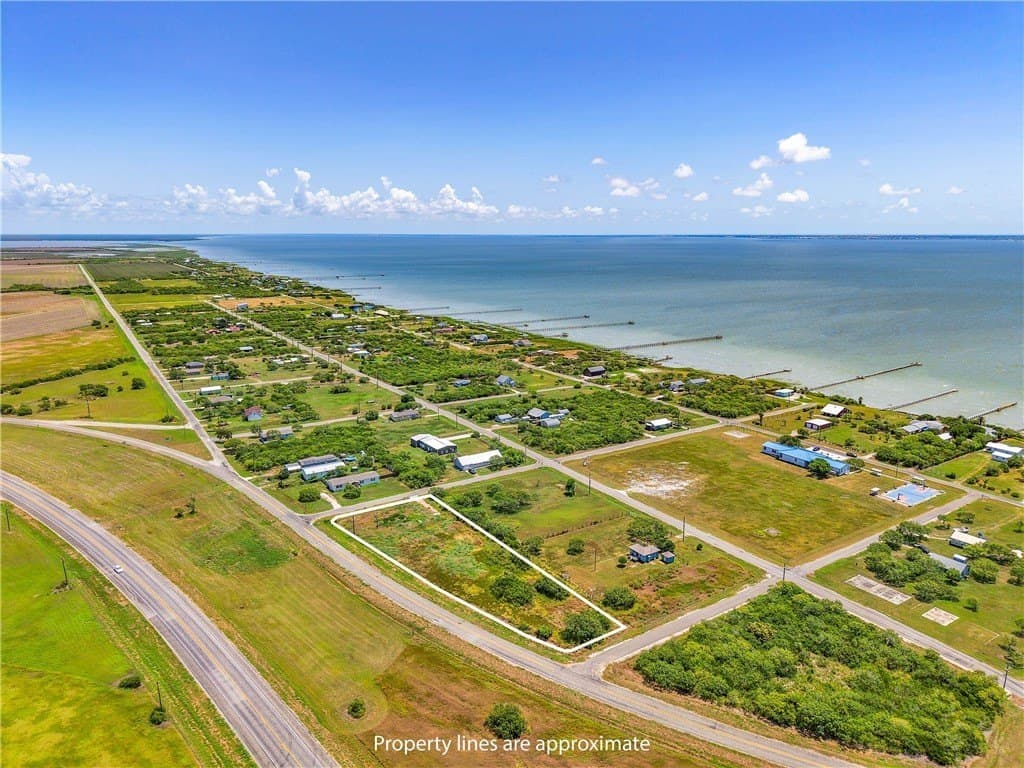 1.01 acres in Refugio County - photo 32