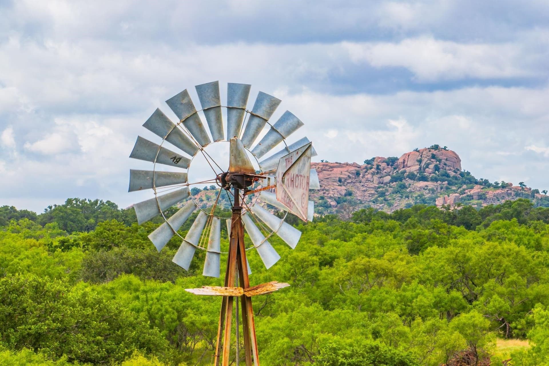 450 acres in Llano County