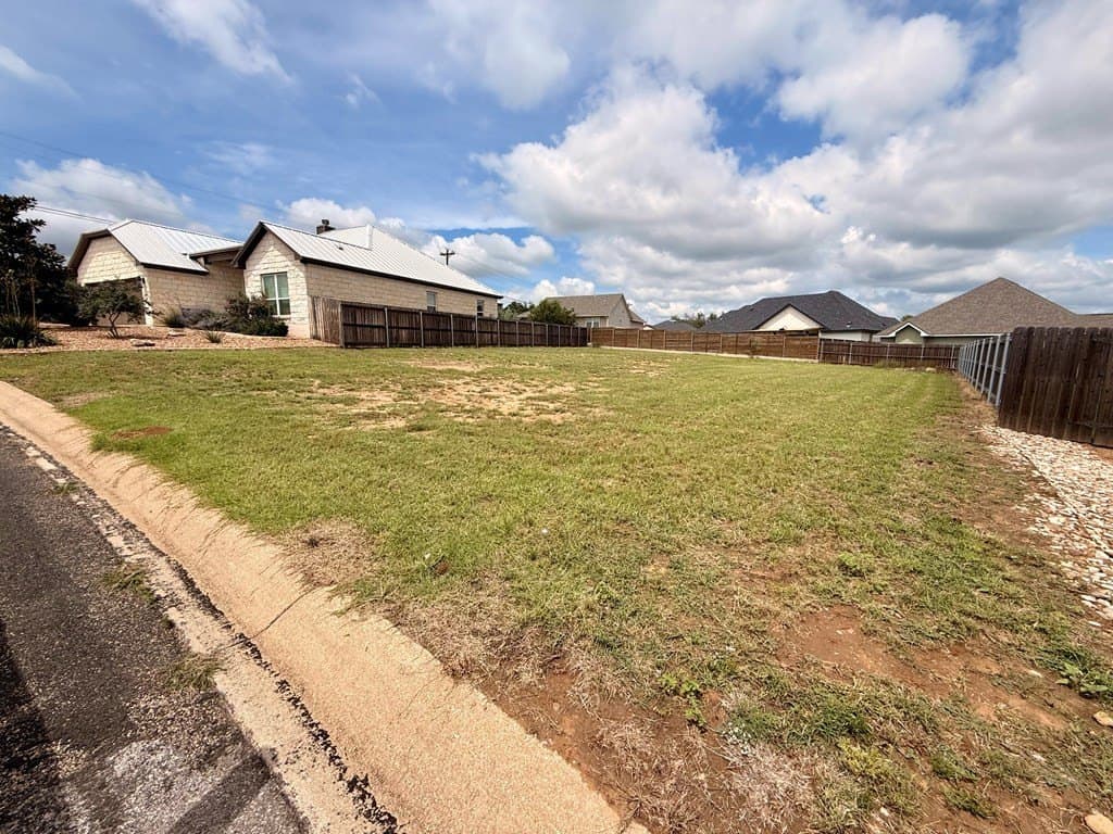 0.21 acres in Gillespie County gallery image 2