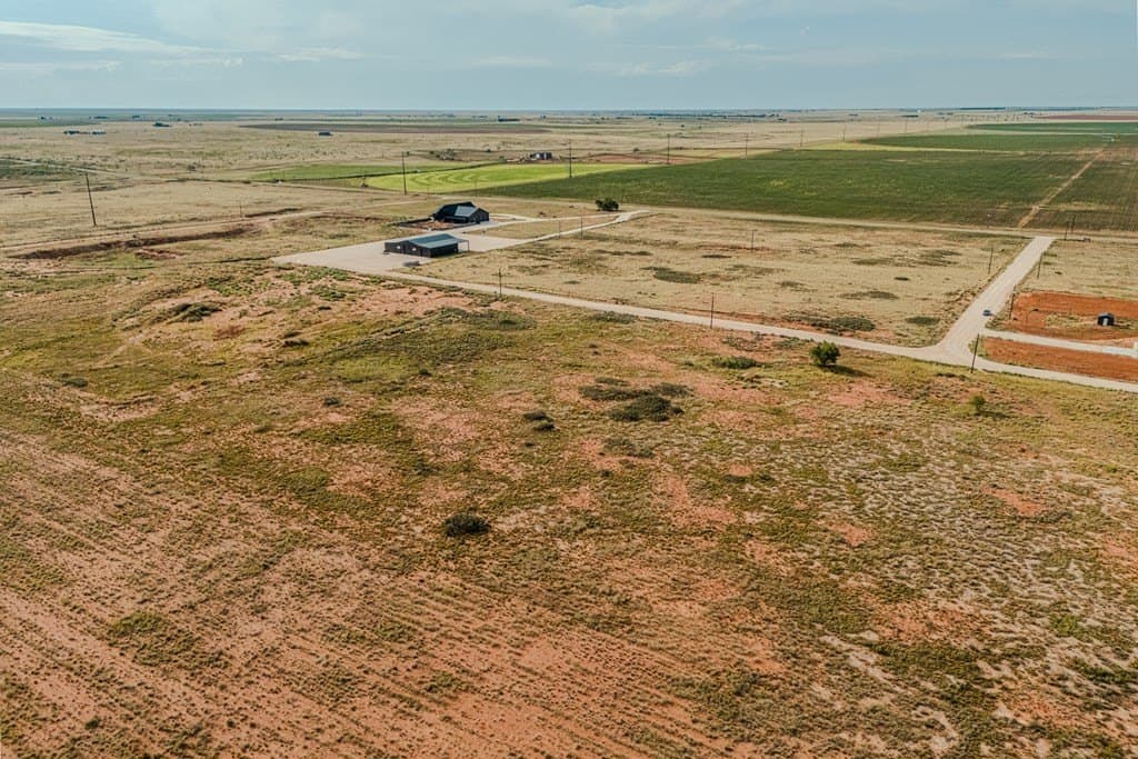 4.9 acres in Gaines County - photo 8