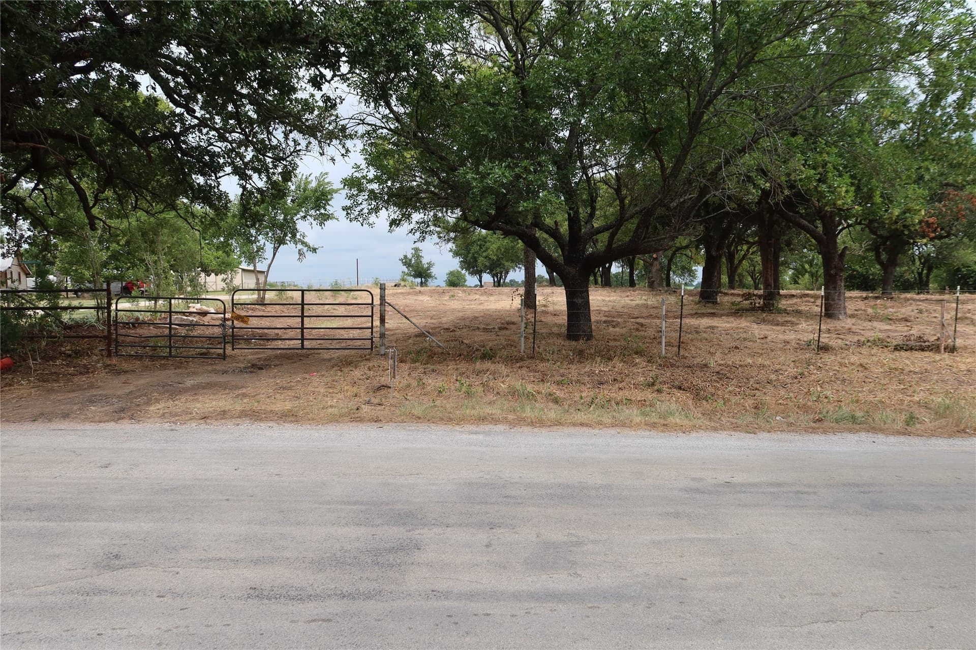5.58 acres in Montague County gallery image 4