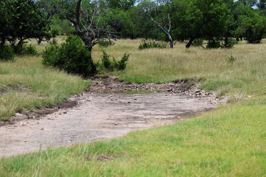 100 acres in Kerr County - photo 18
