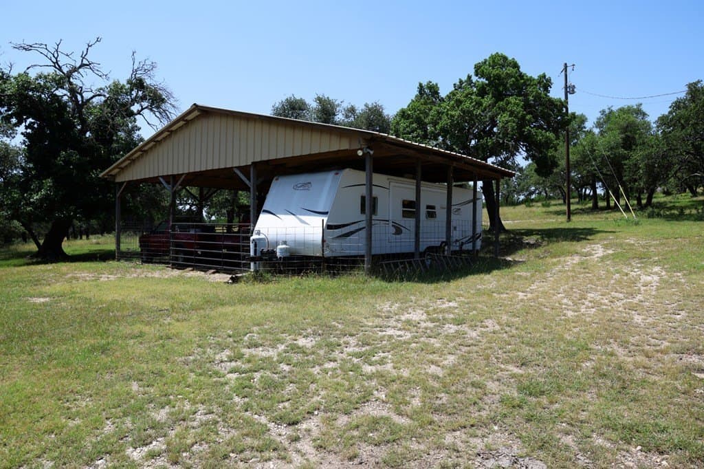 100 acres in Kerr County - photo 10