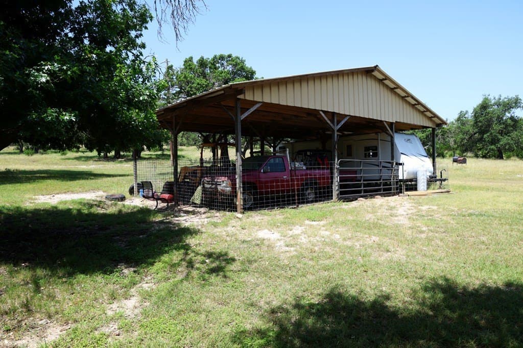 100 acres in Kerr County - photo 9