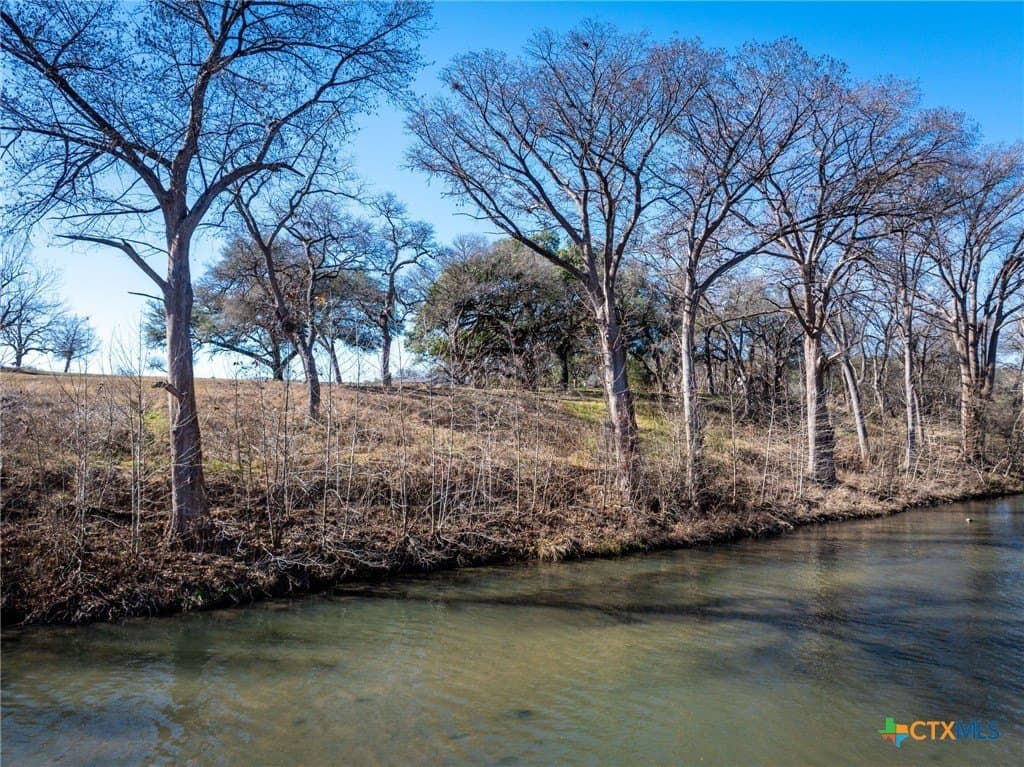 1.01 acres in Comal County - photo 15
