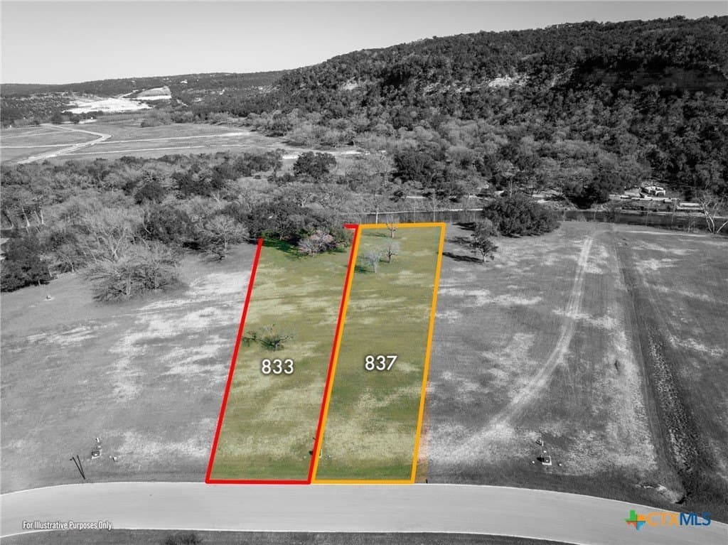 1.01 acres in Comal County gallery image 3