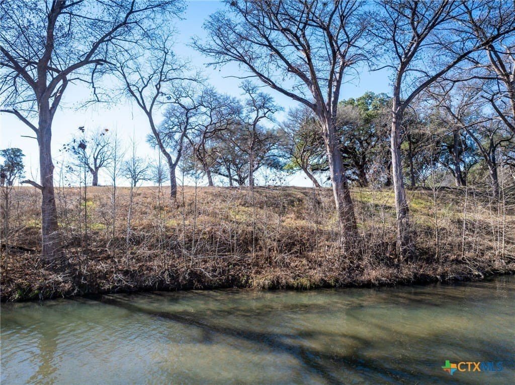1.01 acres in Comal County - photo 17