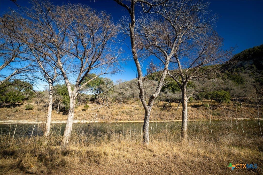 1.01 acres in Comal County - photo 18