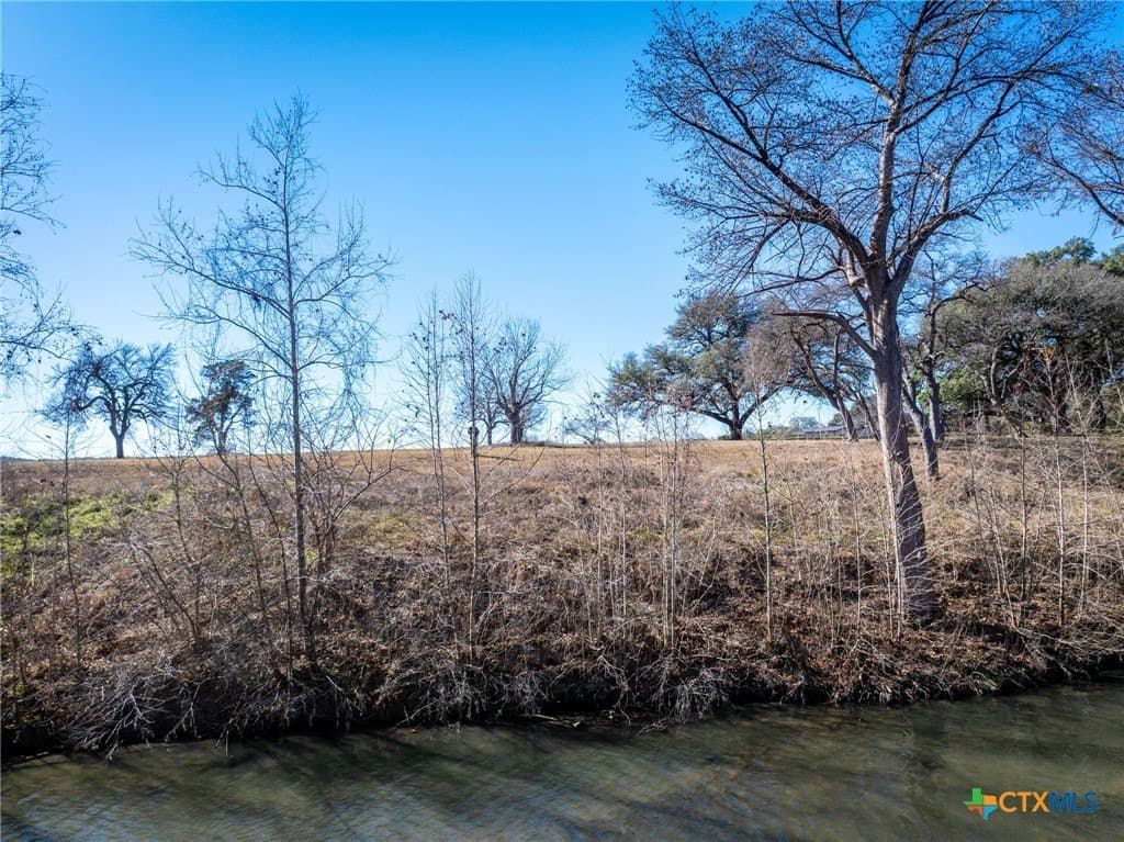1.01 acres in Comal County - photo 13