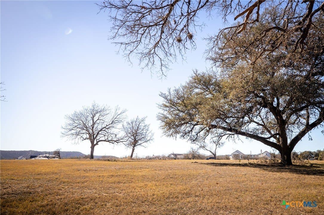 1.01 acres in Comal County - photo 16