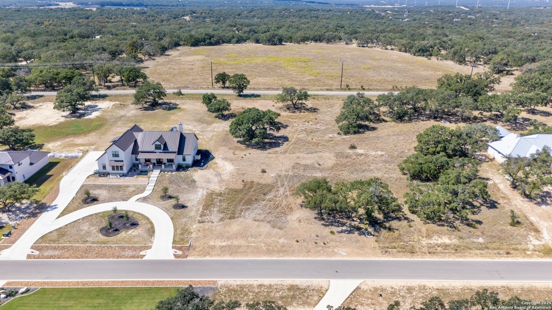 1.02 acres in Comal County gallery image 2