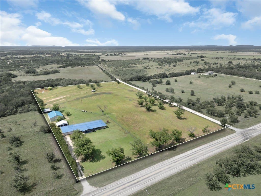 12 acres in Lampasas County gallery image 3