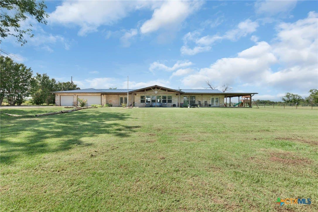 12 acres in Lampasas County gallery image 2