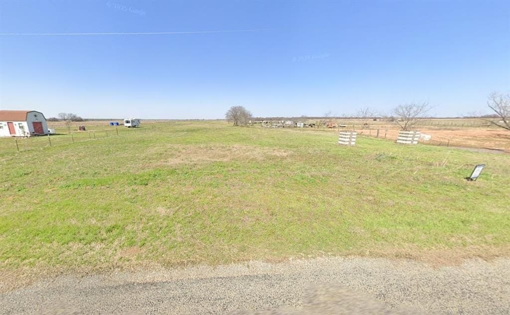 4.65 acres in McLennan County gallery image 2