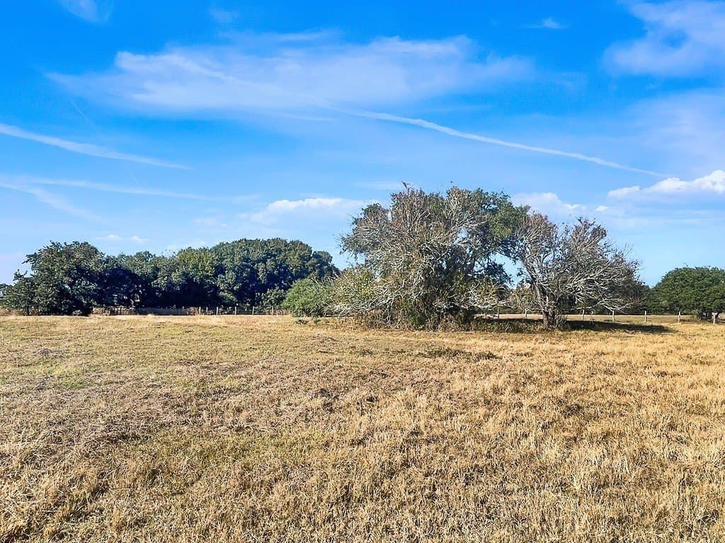 18 acres in Colorado County featured view