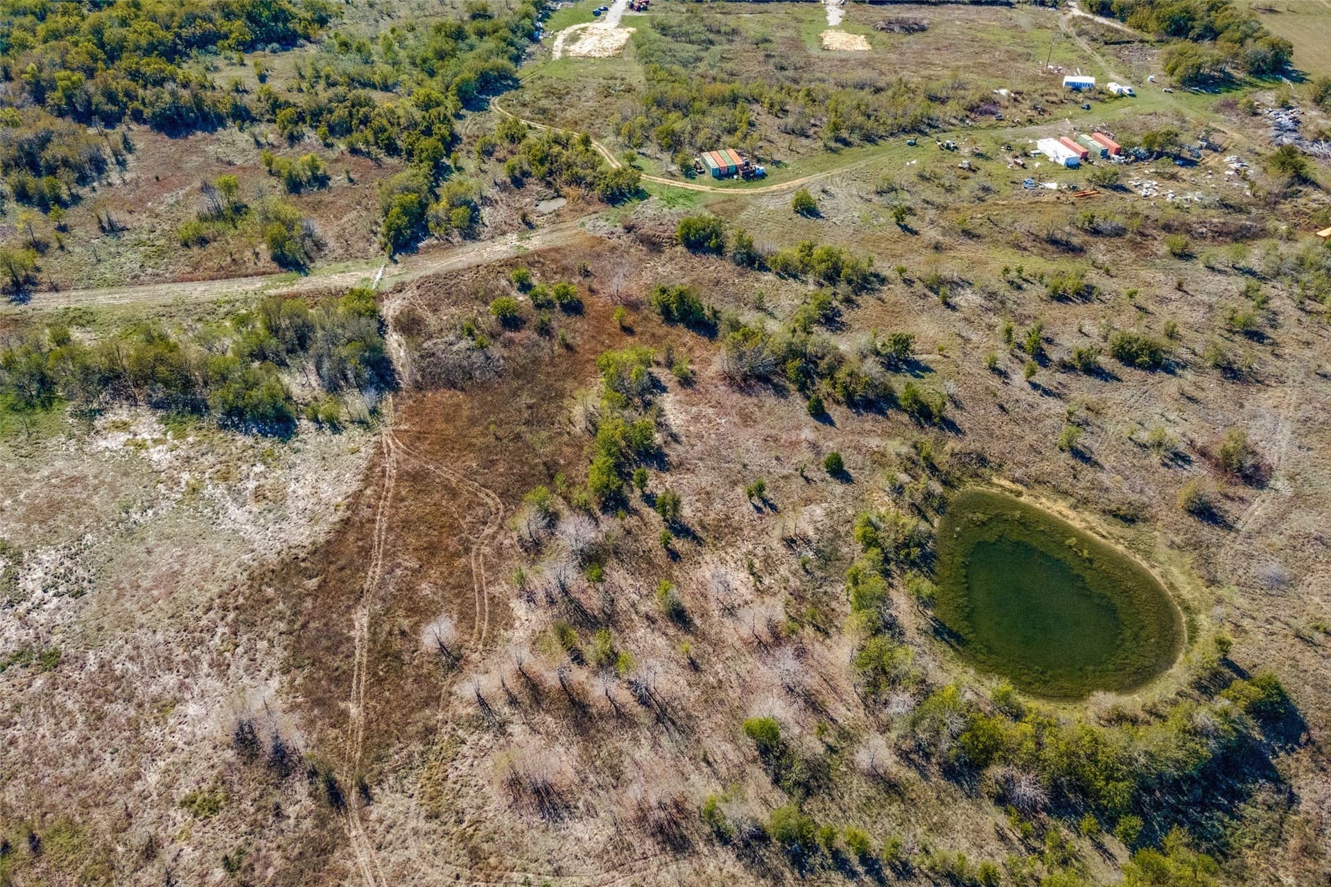 33.8 acres in Ellis County - photo 2