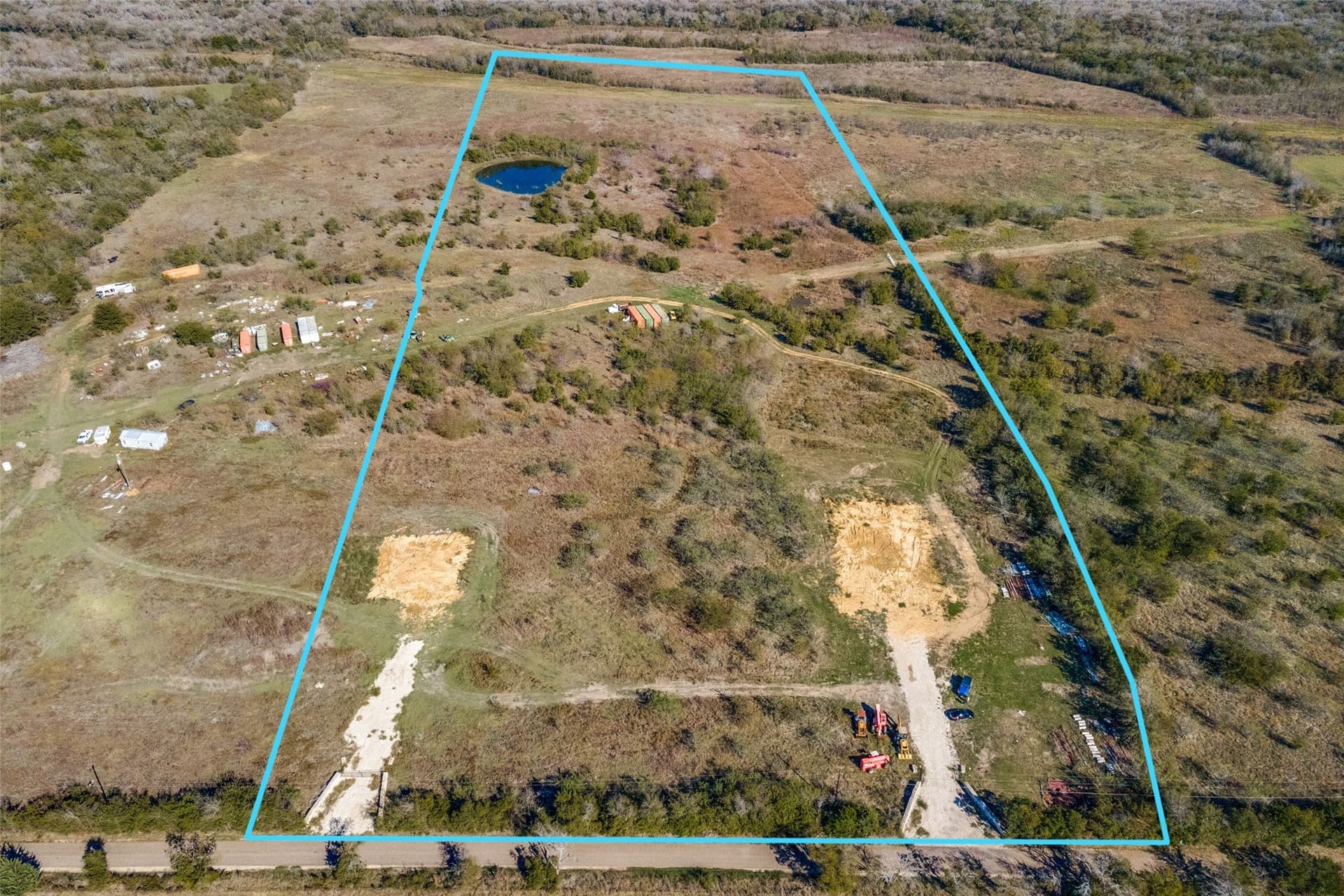 33.8 acres in Ellis County - photo 4