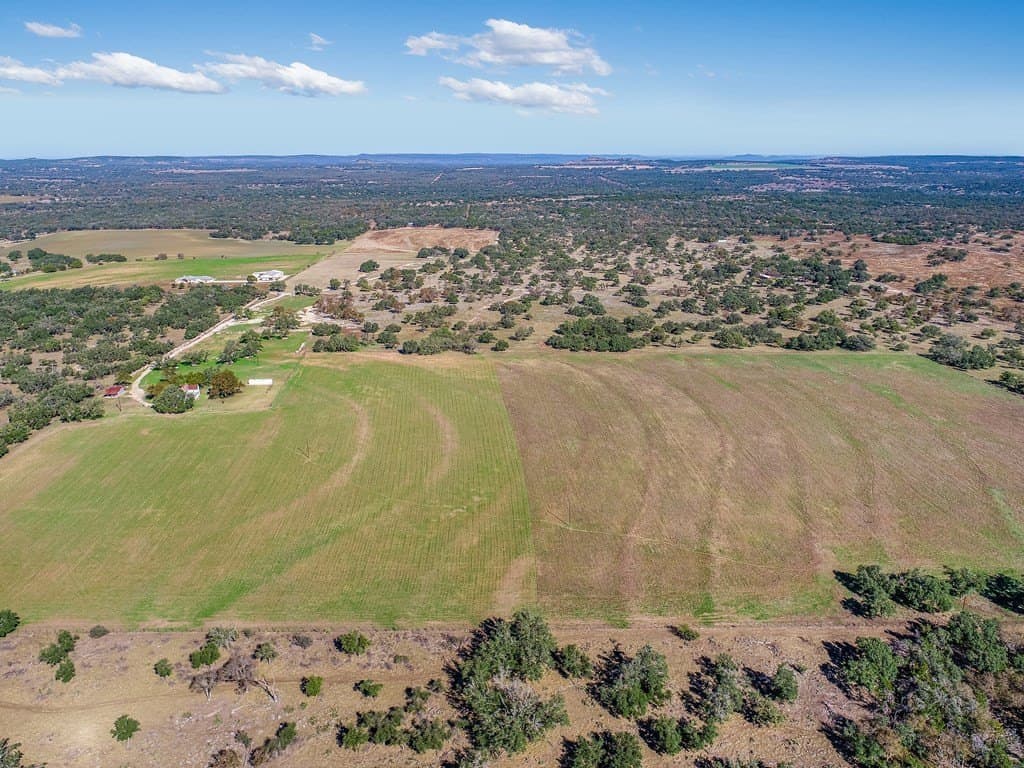 88.91 acres in Gillespie County - photo 15