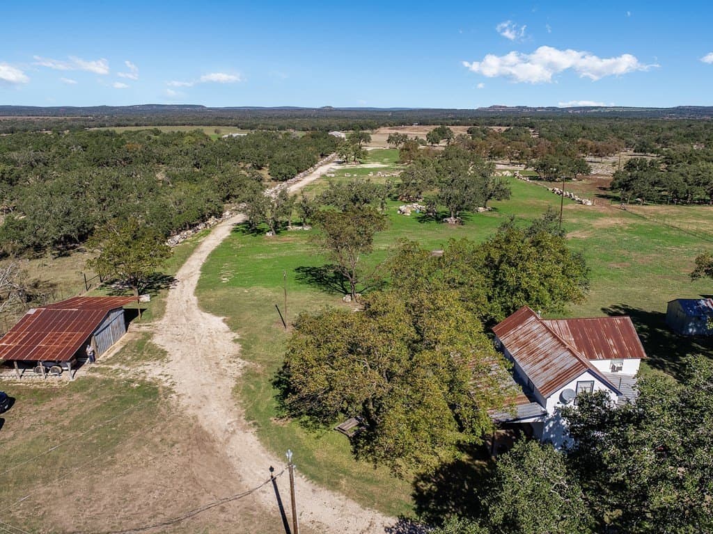 88.91 acres in Gillespie County gallery image 2