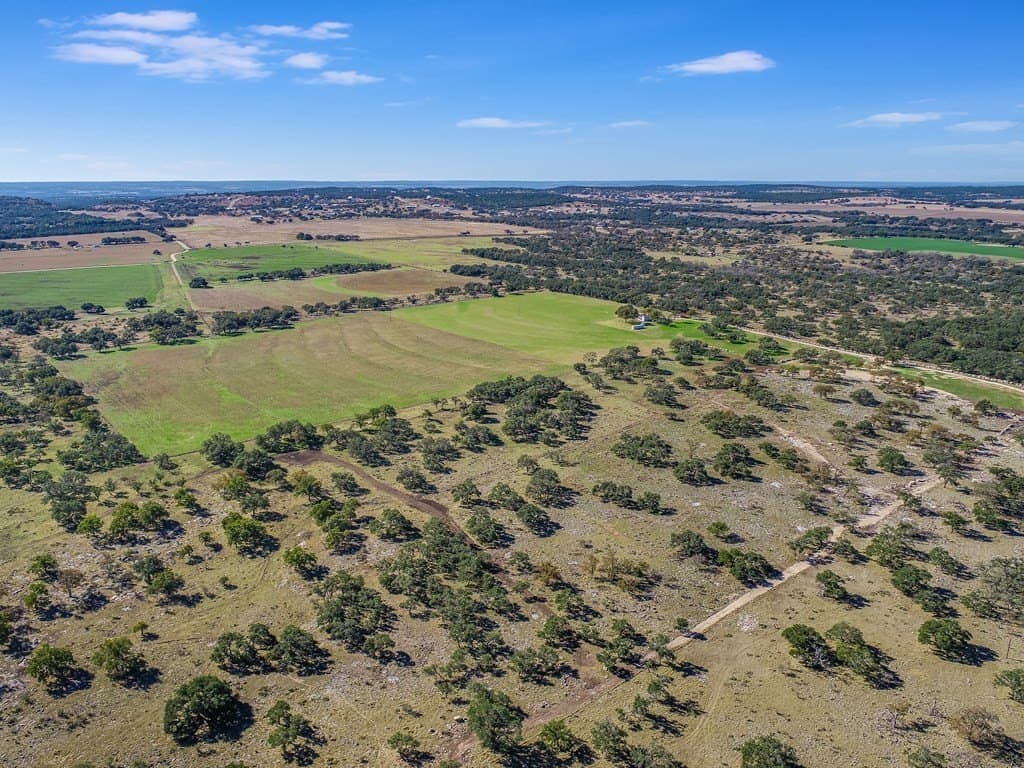88.91 acres in Gillespie County - photo 12