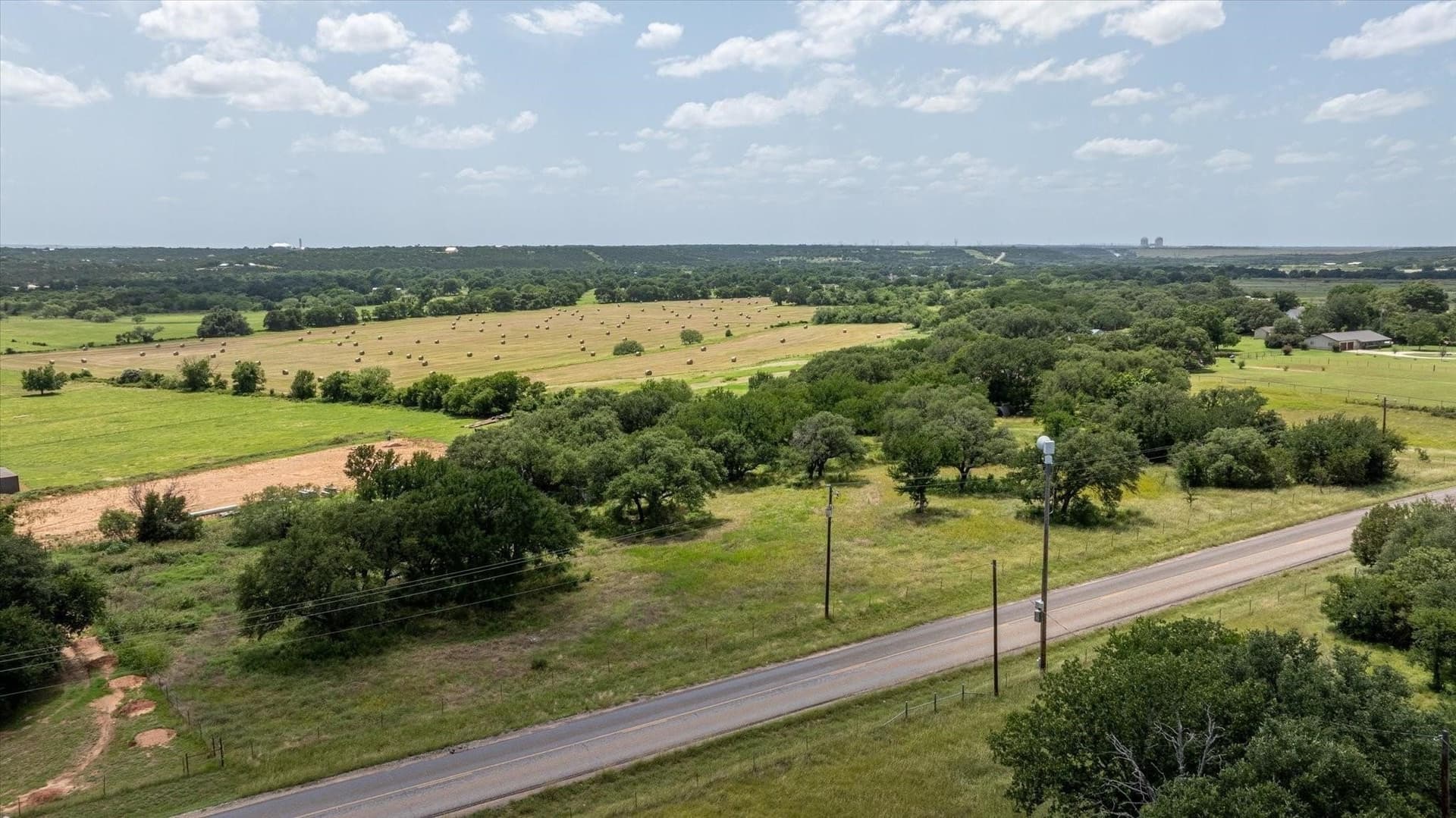 2.92 acres in Somervell County